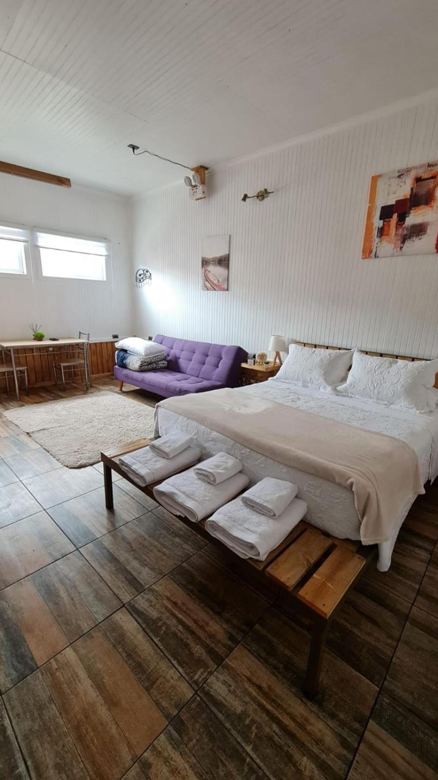 Hostal El Meson Punta Arenas Exterior photo